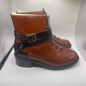 UGG Collection Sassari Leather Combat Ankle Boots Womens 9 Shearling